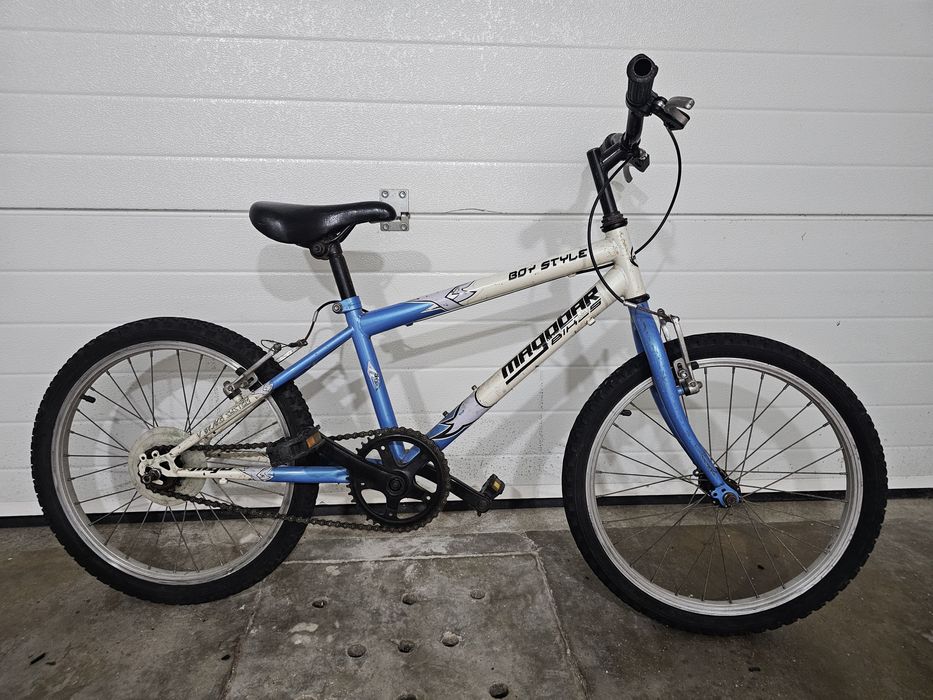 Vendo bicicleta criança roda 20.