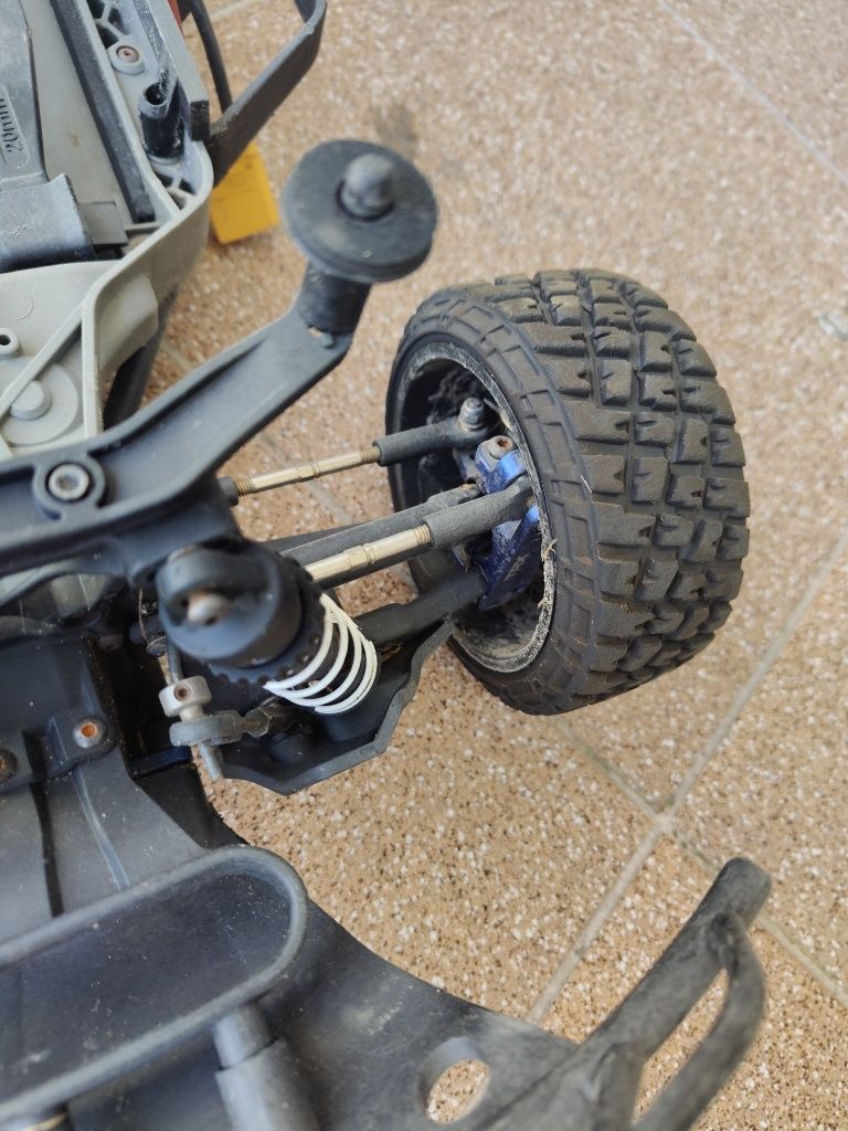 model rc traxxas slash 4x4 lcg 1:10 ezrun max10 sct 3200kv savox