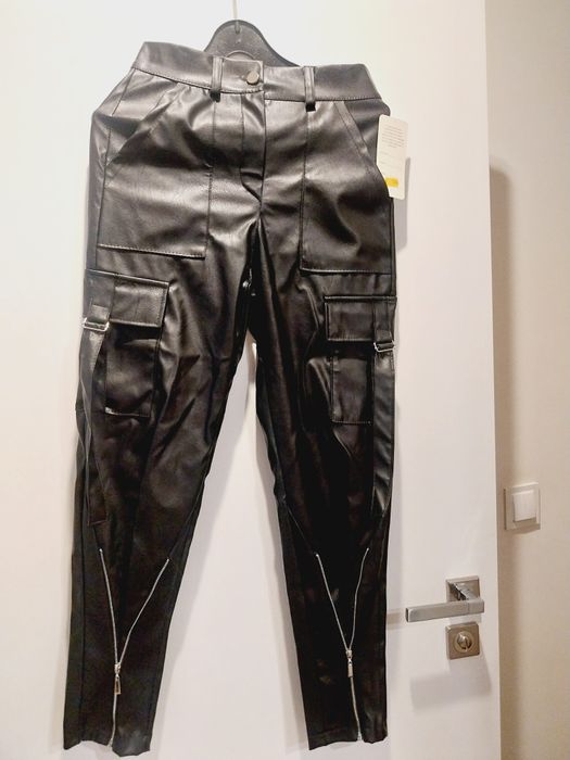 Nowe spodnie z eko skóry