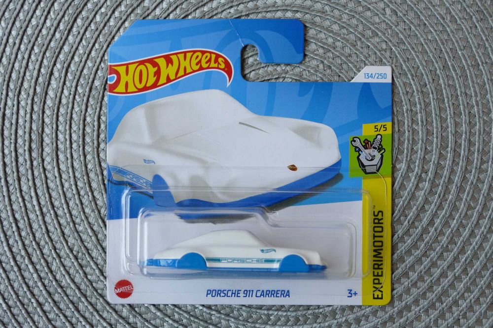 Hot Wheels autko "Resorak" PORSCHE 911 CARRERA* edycja 2024r.