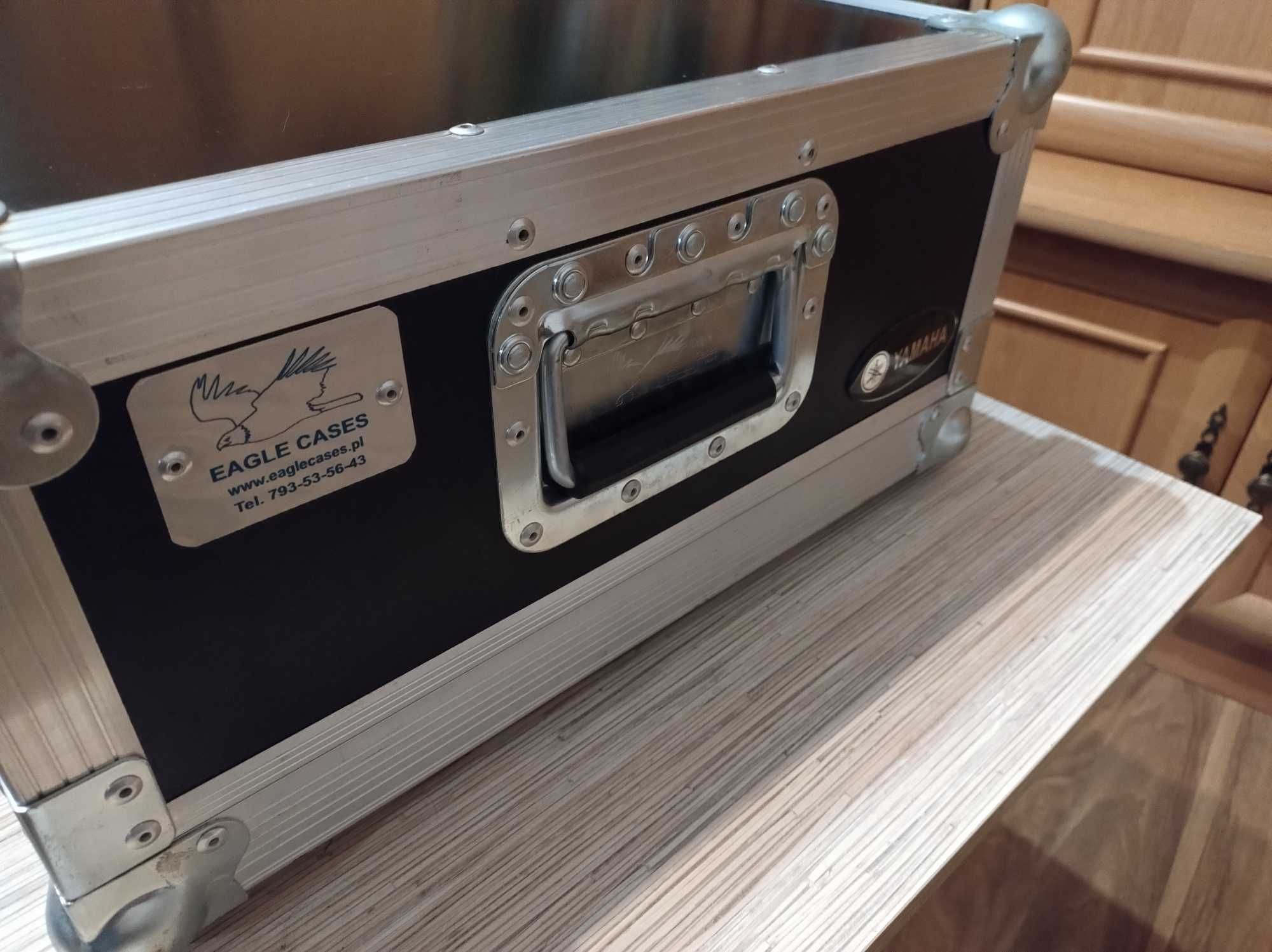 Case rack na keyboard