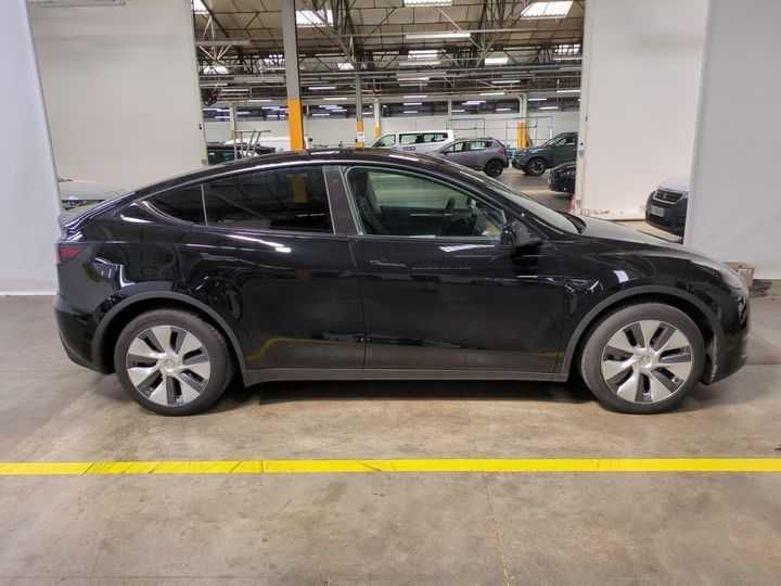 Tesla Model Y nov 2023 Long Range Dual Motor
