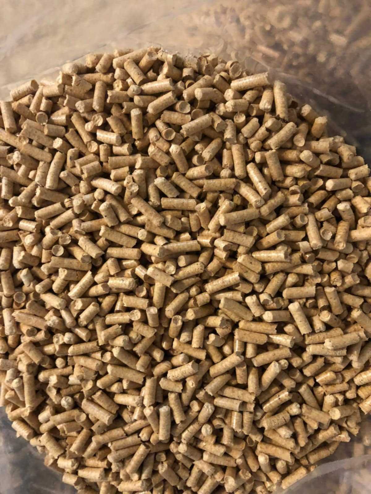Pellet sosnowy jasny 6mm bez dodatków, super jakość. PRODUCENT!!