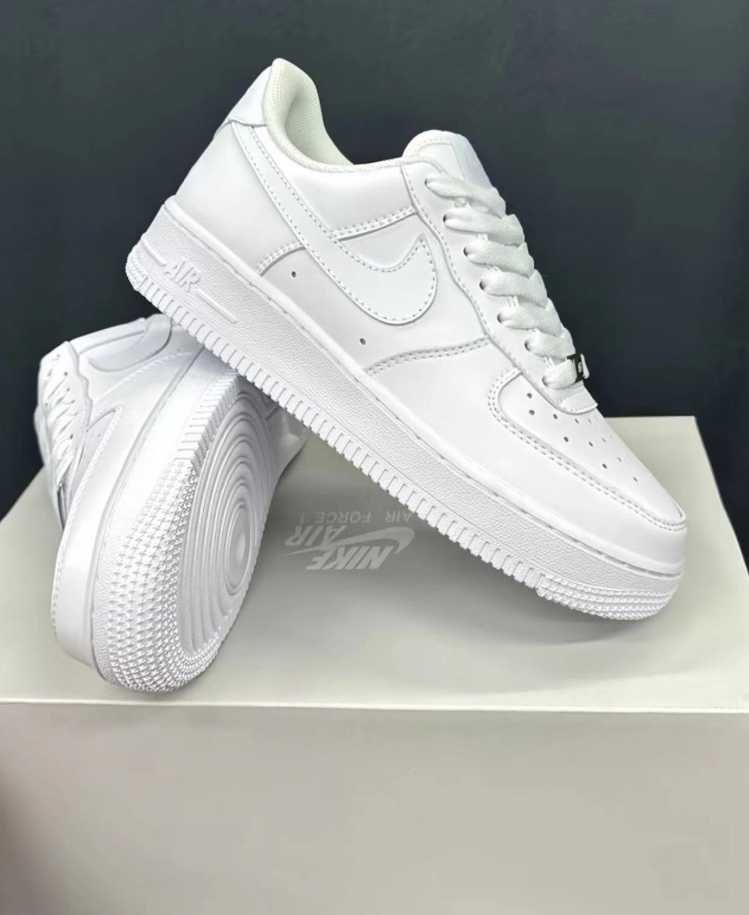 Nike Air Force 1 Low '07  EU40-25CM