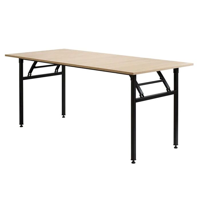 Wynajem Krzeseł, stołów I namiotów