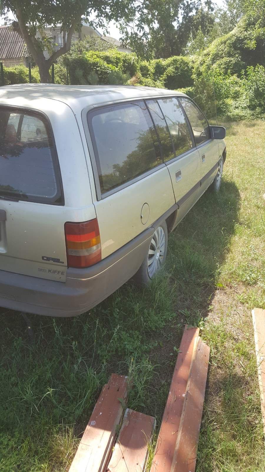 Машины на разборку Opel Omega