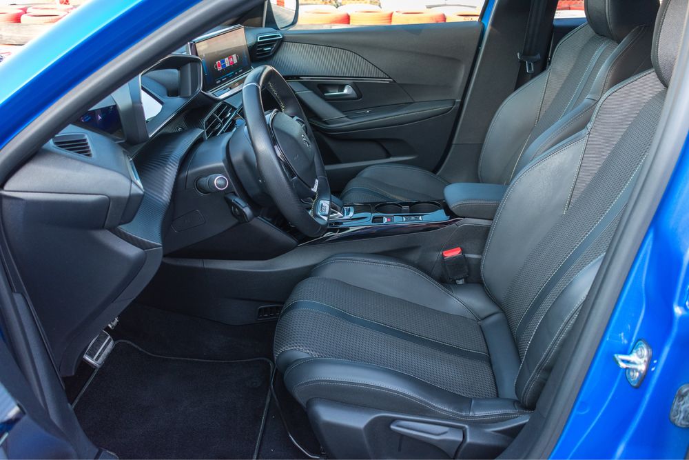 Peugeot e-208 GT Line  (finaciamento disponivel)