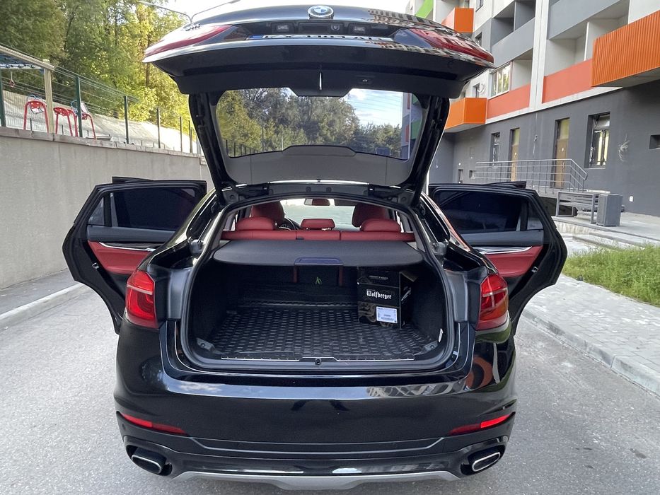 Продам Официальный автомобиль BMW X 6 X-Drive. 2117 гв