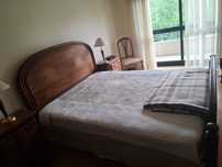 Vendo mobilia de Quarto de castanho maciço