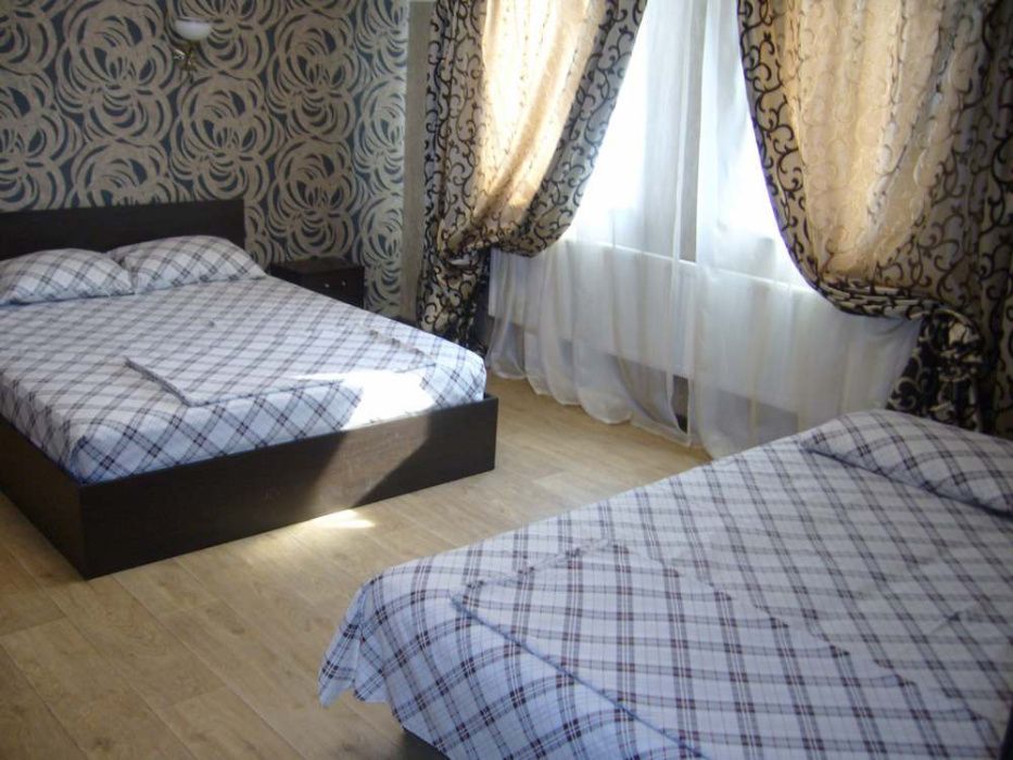 Дом посуточно 320м, еврорем, бассейн, беседка, караоке, сауна