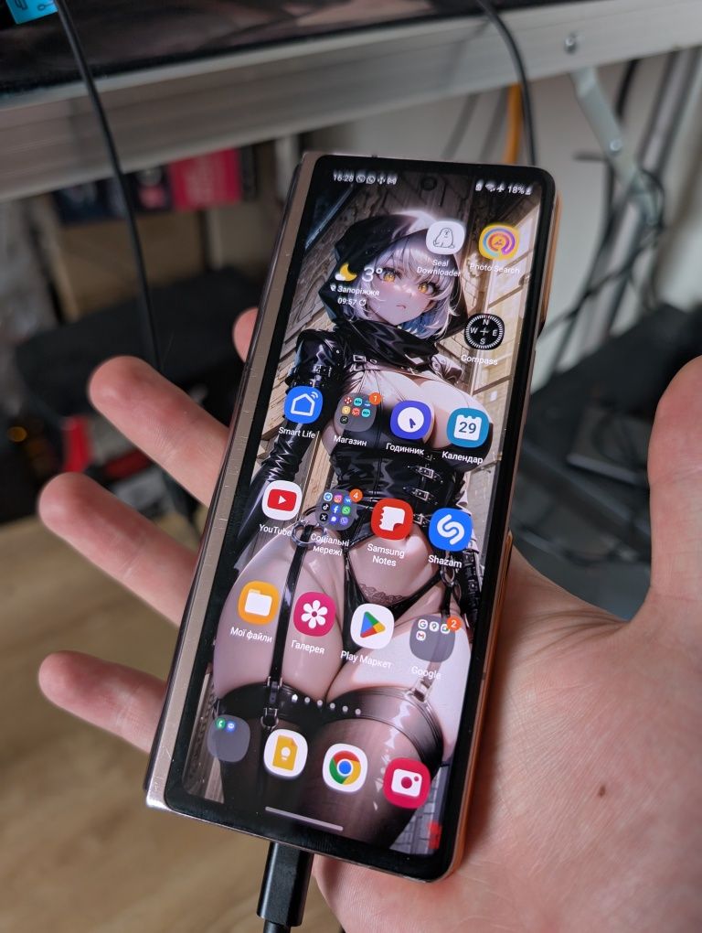 Samsung z fold 2