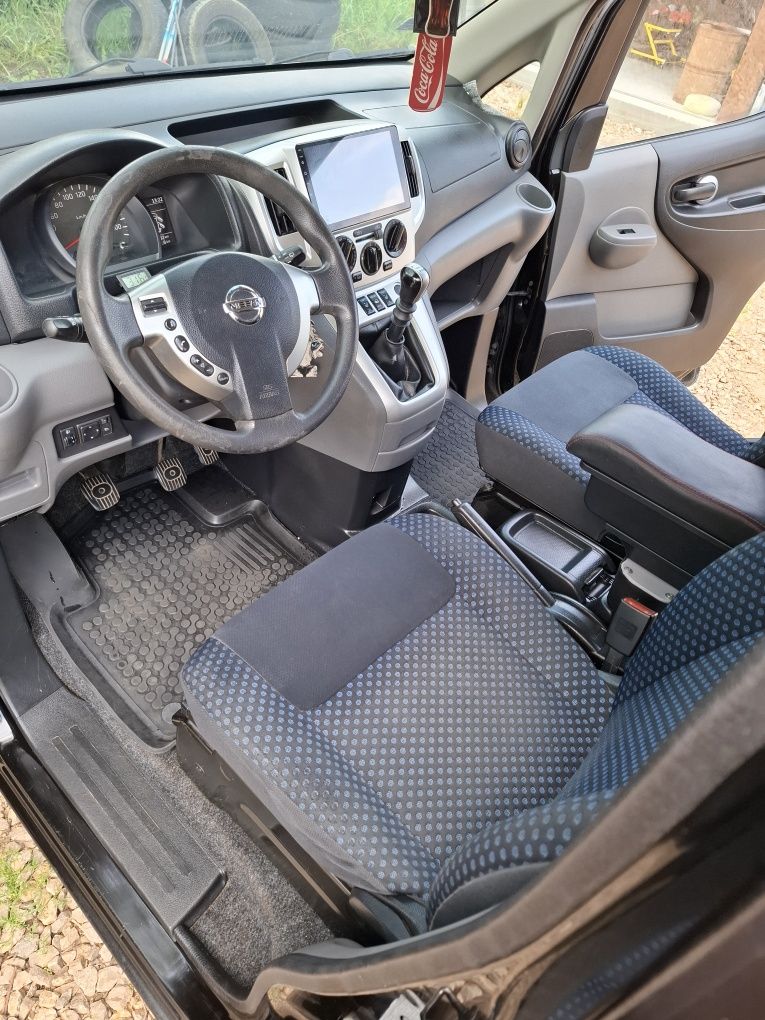 Nissan nv200 evalia 7-osobowy