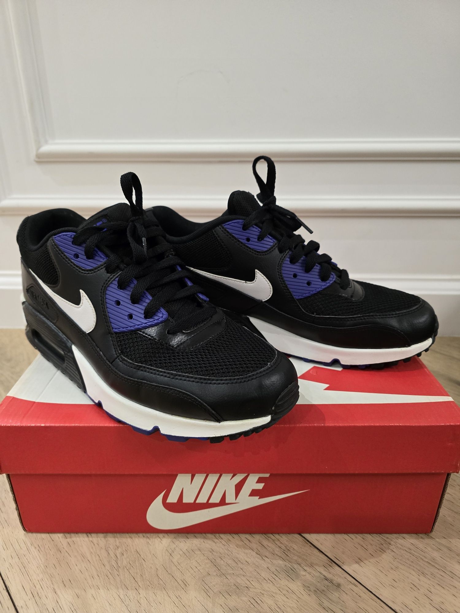 Buty NIKE AIR MAX Essential roz.44