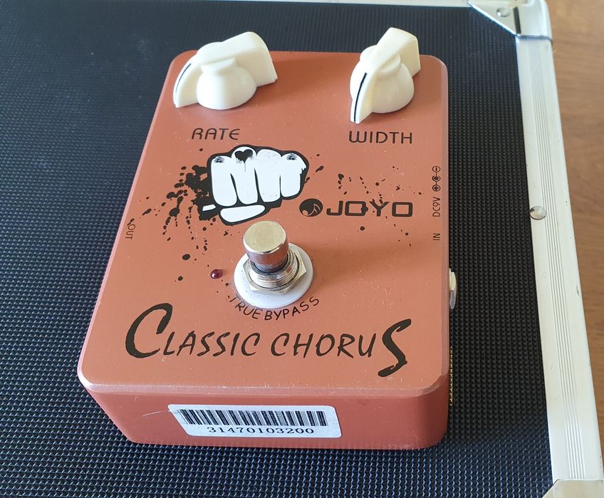 Chorus gitarowy Classic firmy YOJO