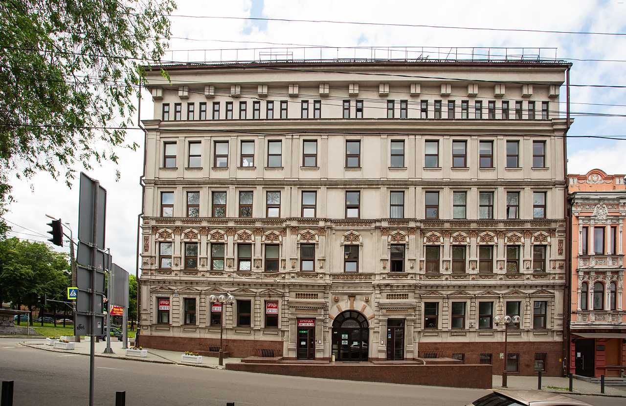 Продаж бізнес-центру 2735 кв.м, вул. Січових Стрільців, 20 (Центр)