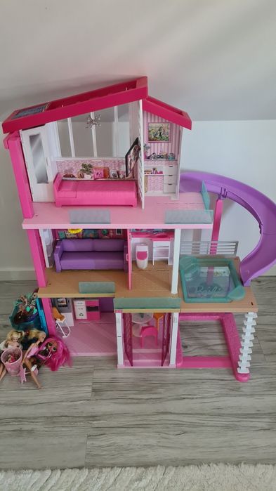 Domek barbie dla lalek