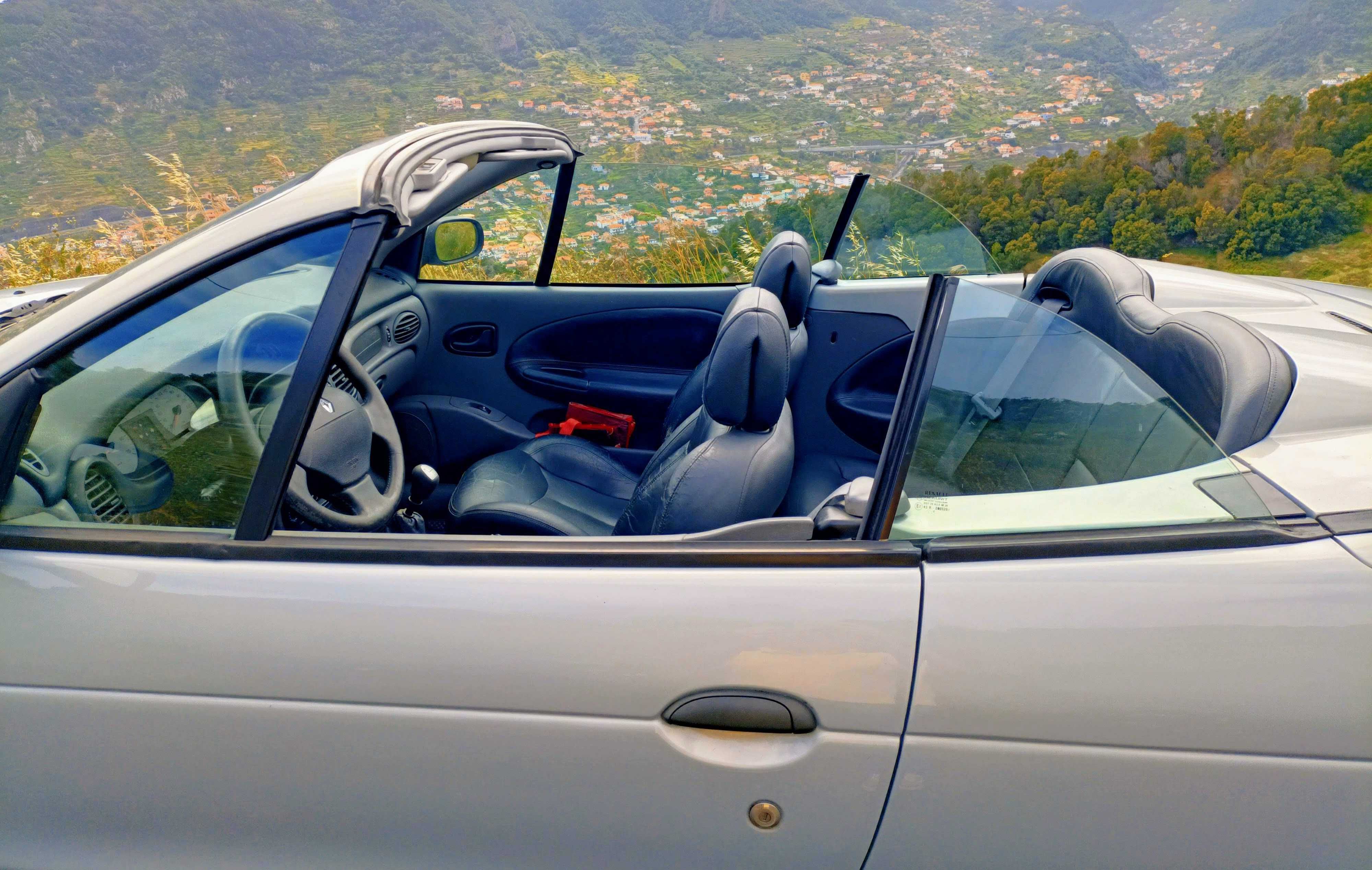 Renault Mégane Cabriolet 1.4 16V - Ano 2000