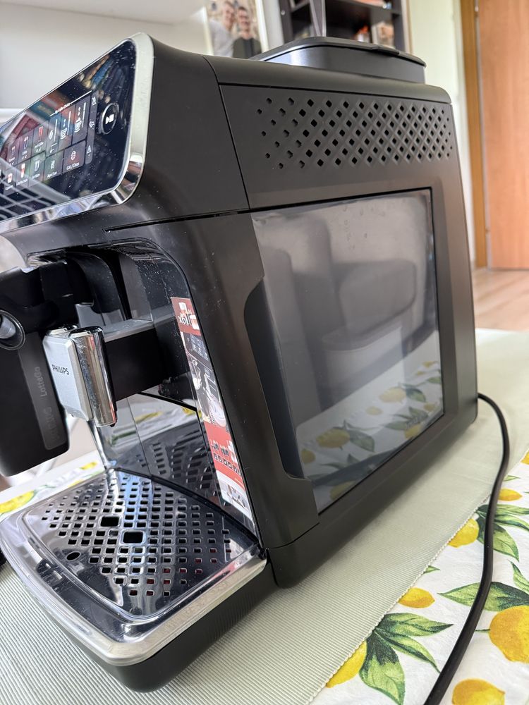 Ekspres Philips Lattego Go EP3341/50