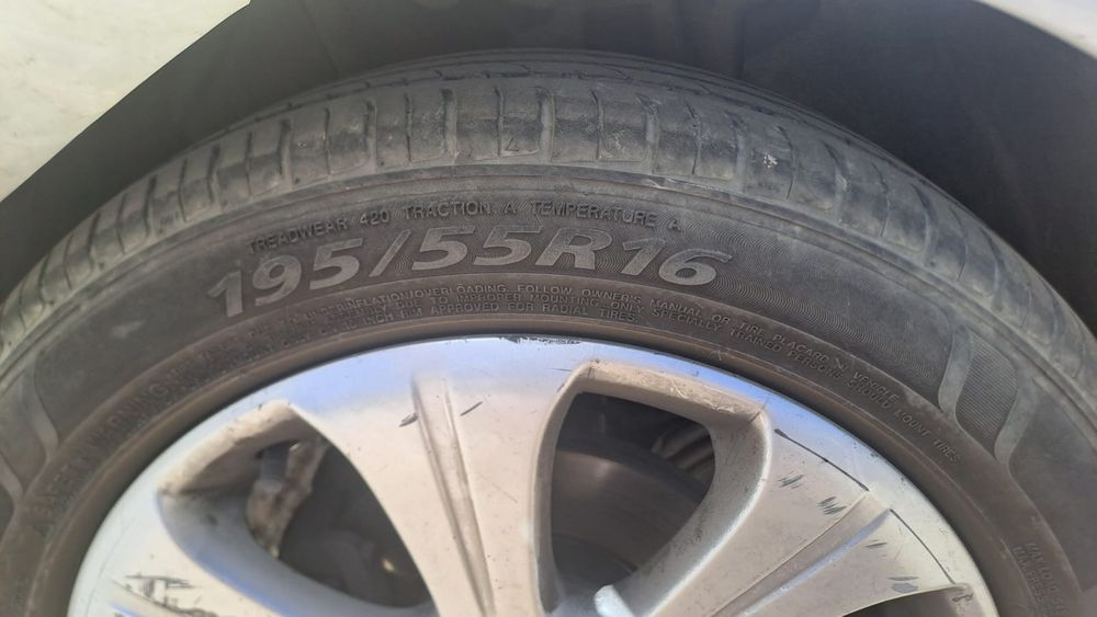 Pneus 195/55R16 semi novos