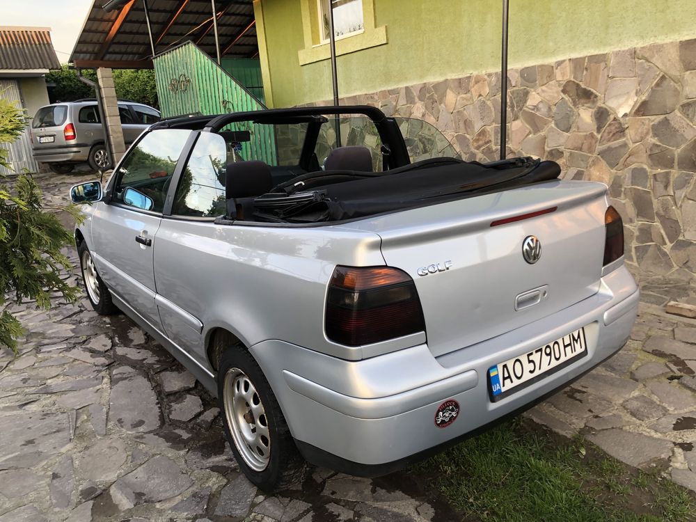 Golf Cabrio 99 рік 1.6 бензин