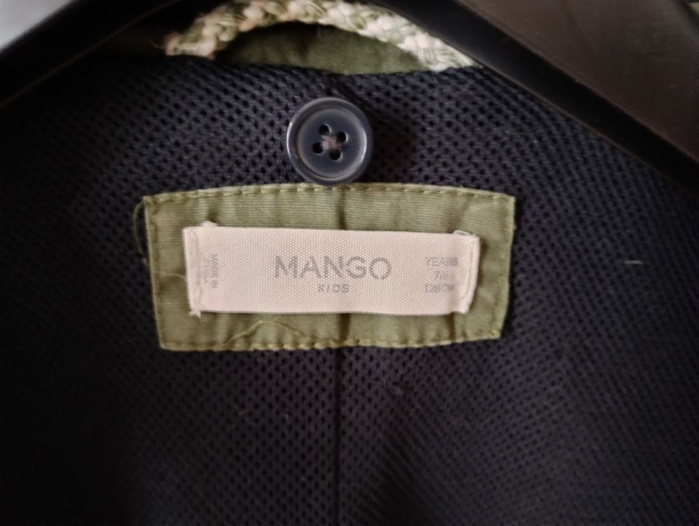 Kurtka dla chłopca firmy MANGO
