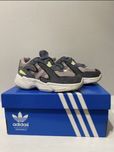 Buty Adidas dziecięce