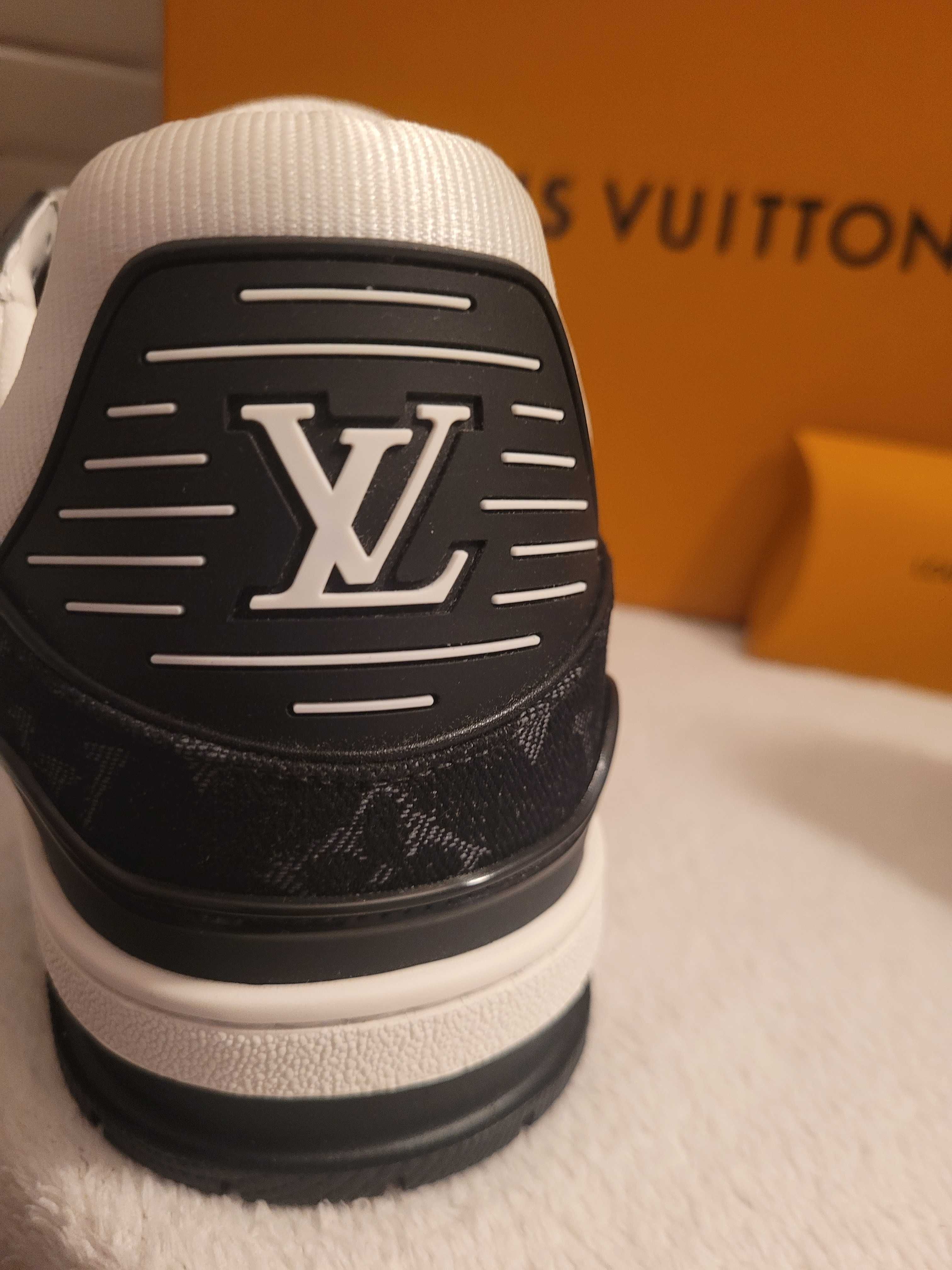 Louis Vouitton Trainer LV
