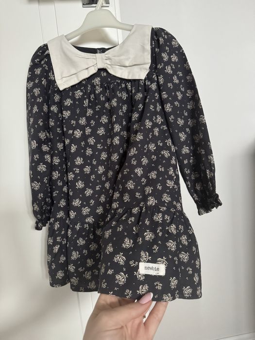 Piękna sukienka Newbie roz. 86