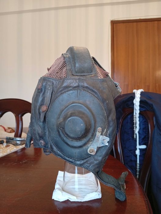 Capacete de piloto russo anos 70