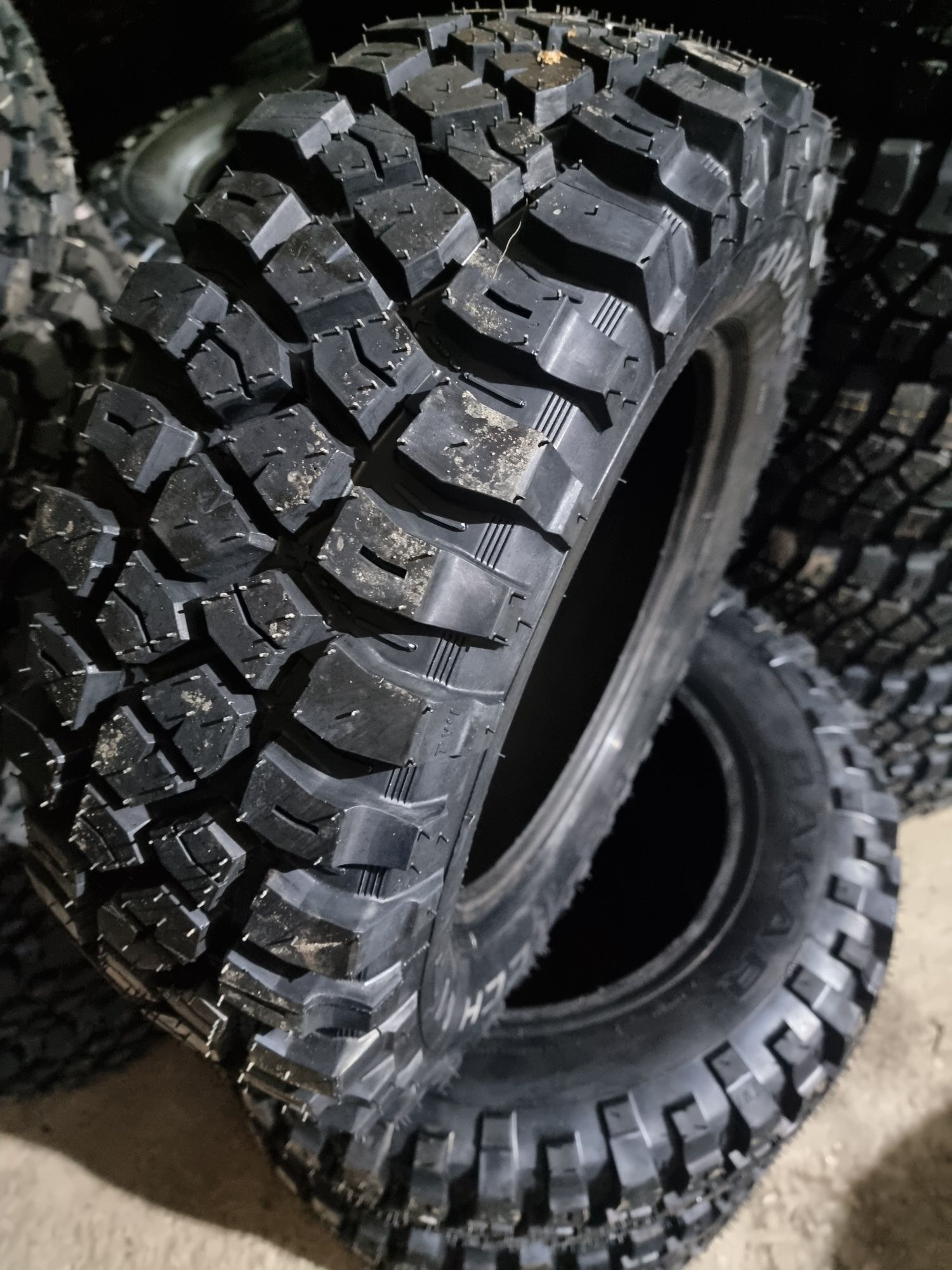 Opony Terenowe 225/70 R15 Dakar Wzór Bfgoodrich Mud-Terrain KM3