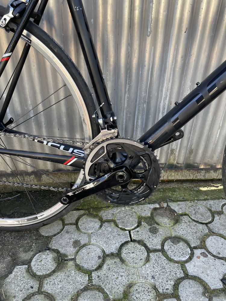 шосейний велосипед focus izalco max