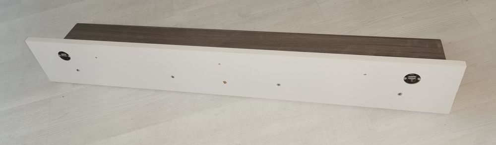 Półka wisząca długa na ścianę stan bardzo dobry