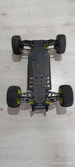 Chassi RC escala 1/8
