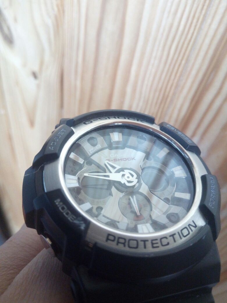 Часы  Casio G-Shock 5229 GA-200