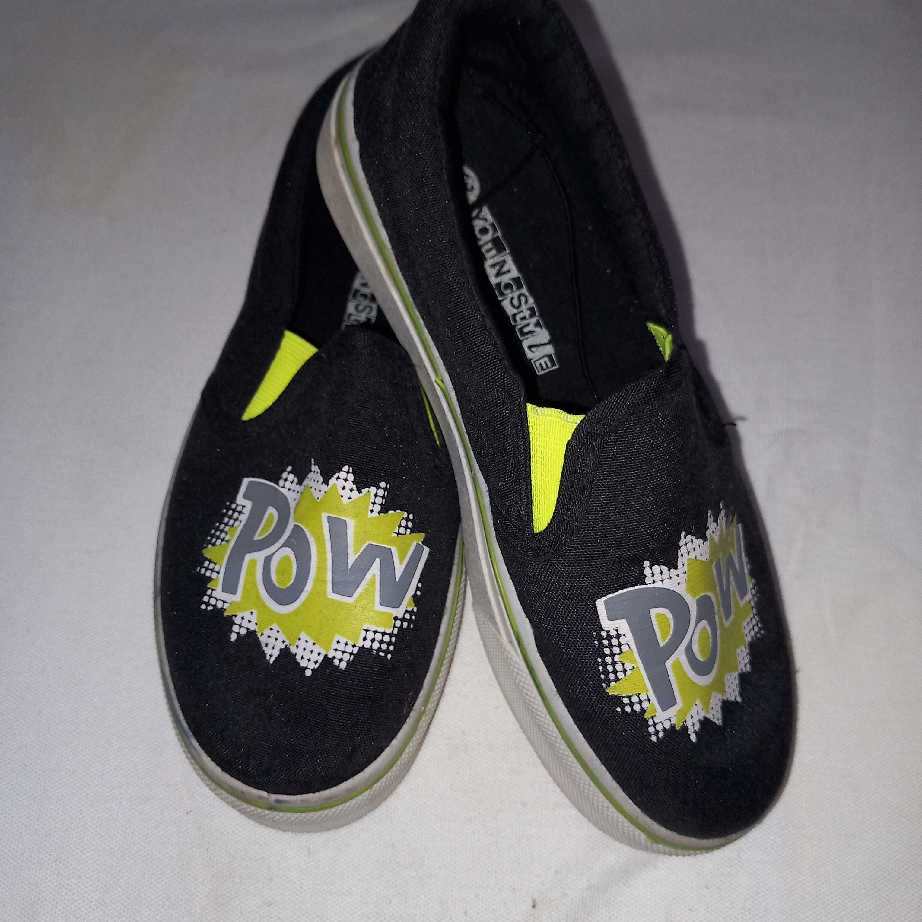Buty dziecięce, tenisówki.