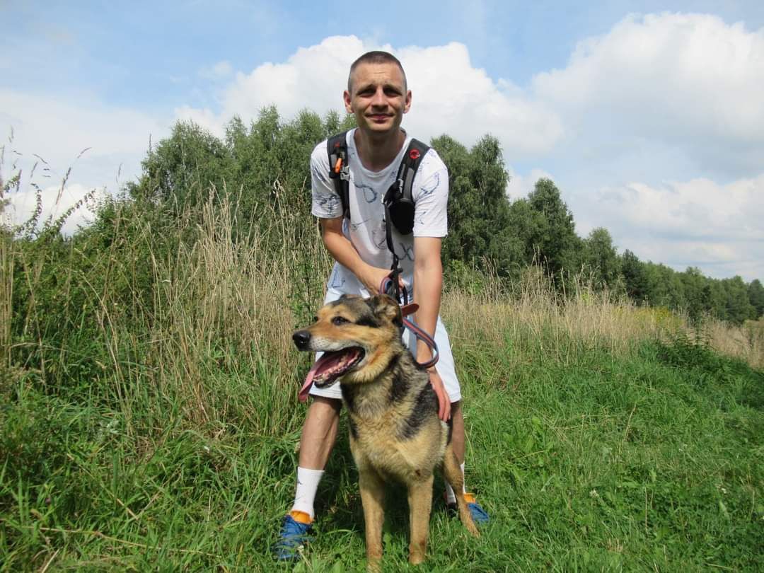 Kochający mądry Brutusek PILNIE SZUKA DOMU