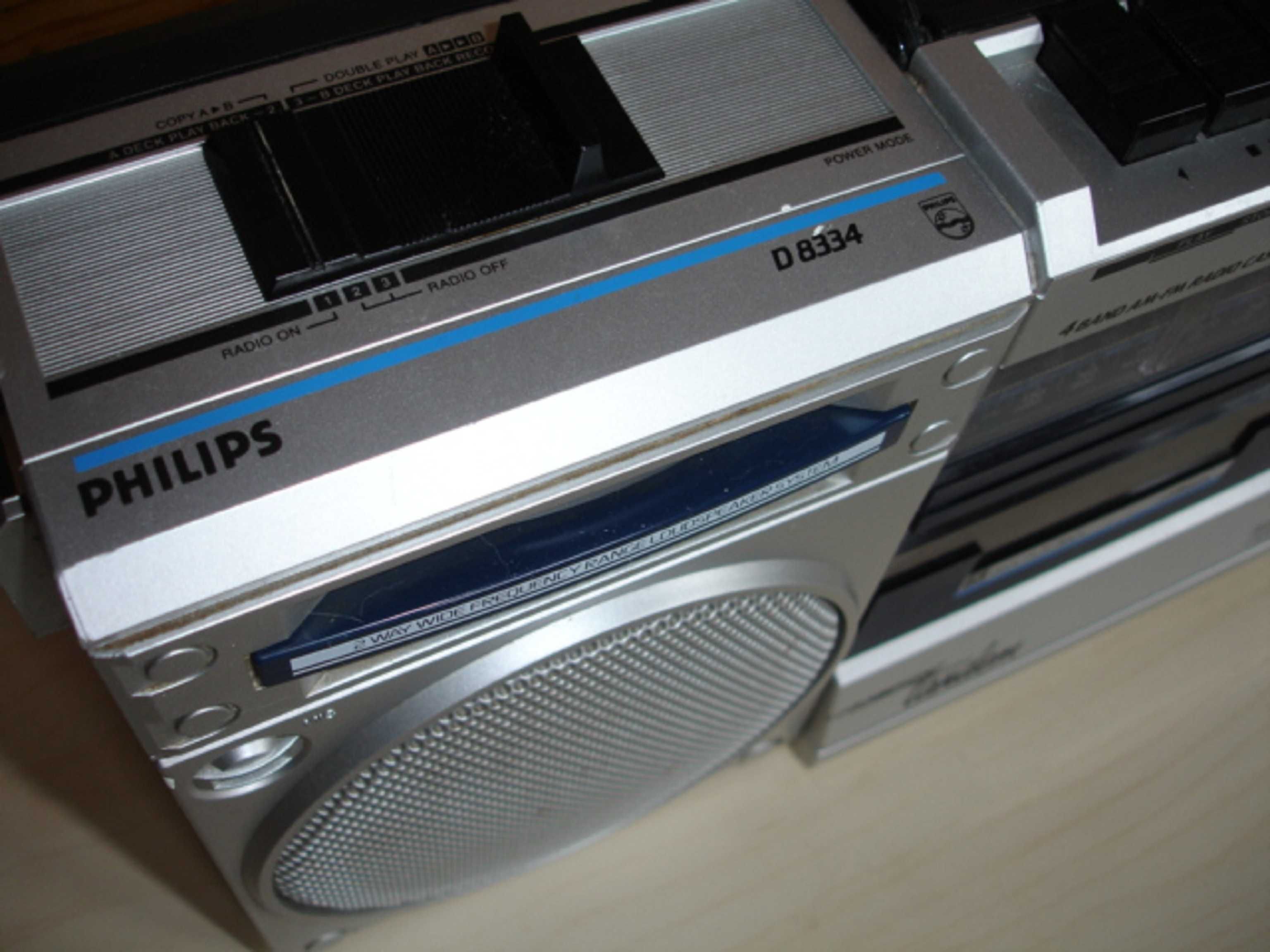 Radiomagnetofon PHILIPS D-8334 TANDEM