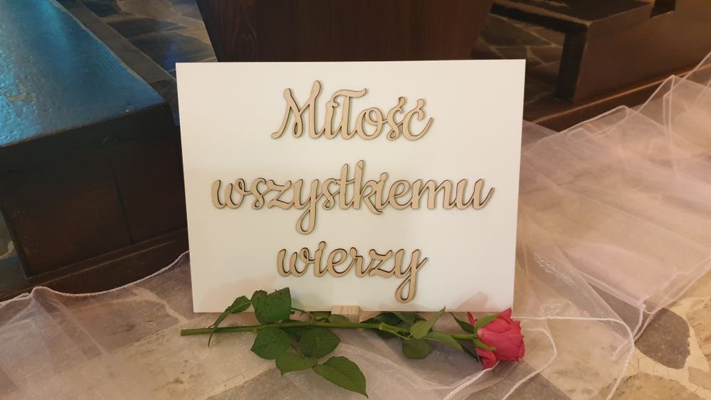 Tablice do Kościoła, dekoracja kościoła, Miłość cierpliwa jest