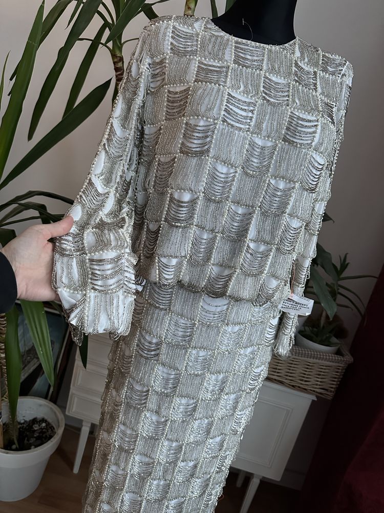 biała cekinowa spódnica midi zdobiona asos xxl 44  srebrna