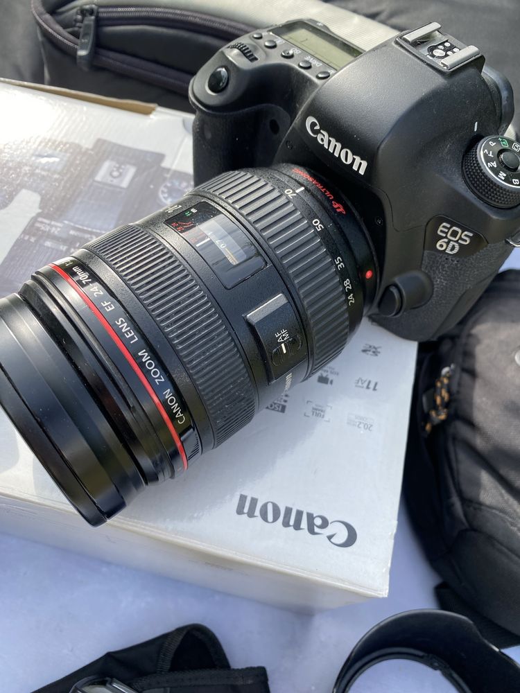 Фотоаппарат Canon EOS 6D с полным комплектом