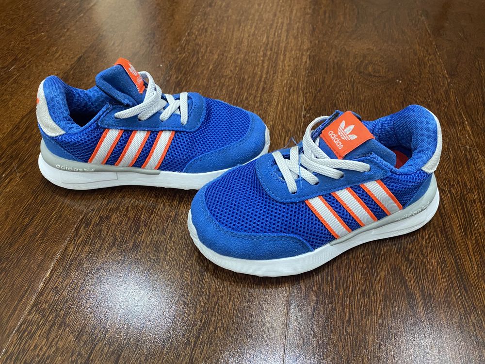 Sapatilhas adidas azuis