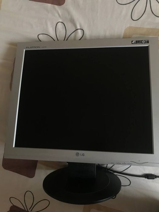 Монітор LG flatron L1932TQ