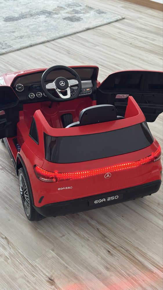 Carro Eletrico para Crianças Mercedes EQA 12V com musica