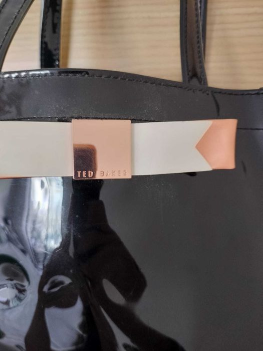 Mala Ted Baker preta