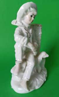 Figurka porcelanowa pasterz z owieczka