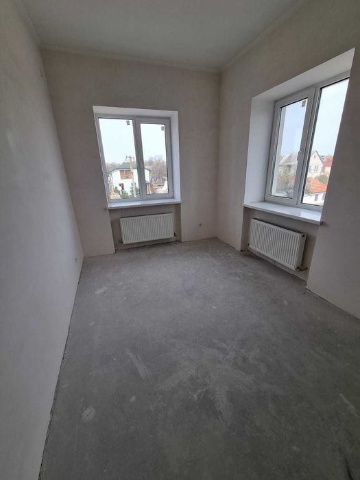 Продам трехэтажный Дом в Корабельном (р-н Жукова)