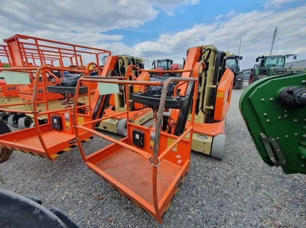 JLG TOUCAN 12E PLUS