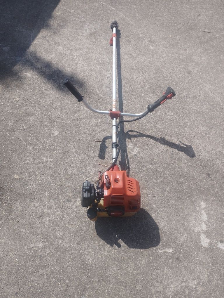 Roçadora 43 cc .