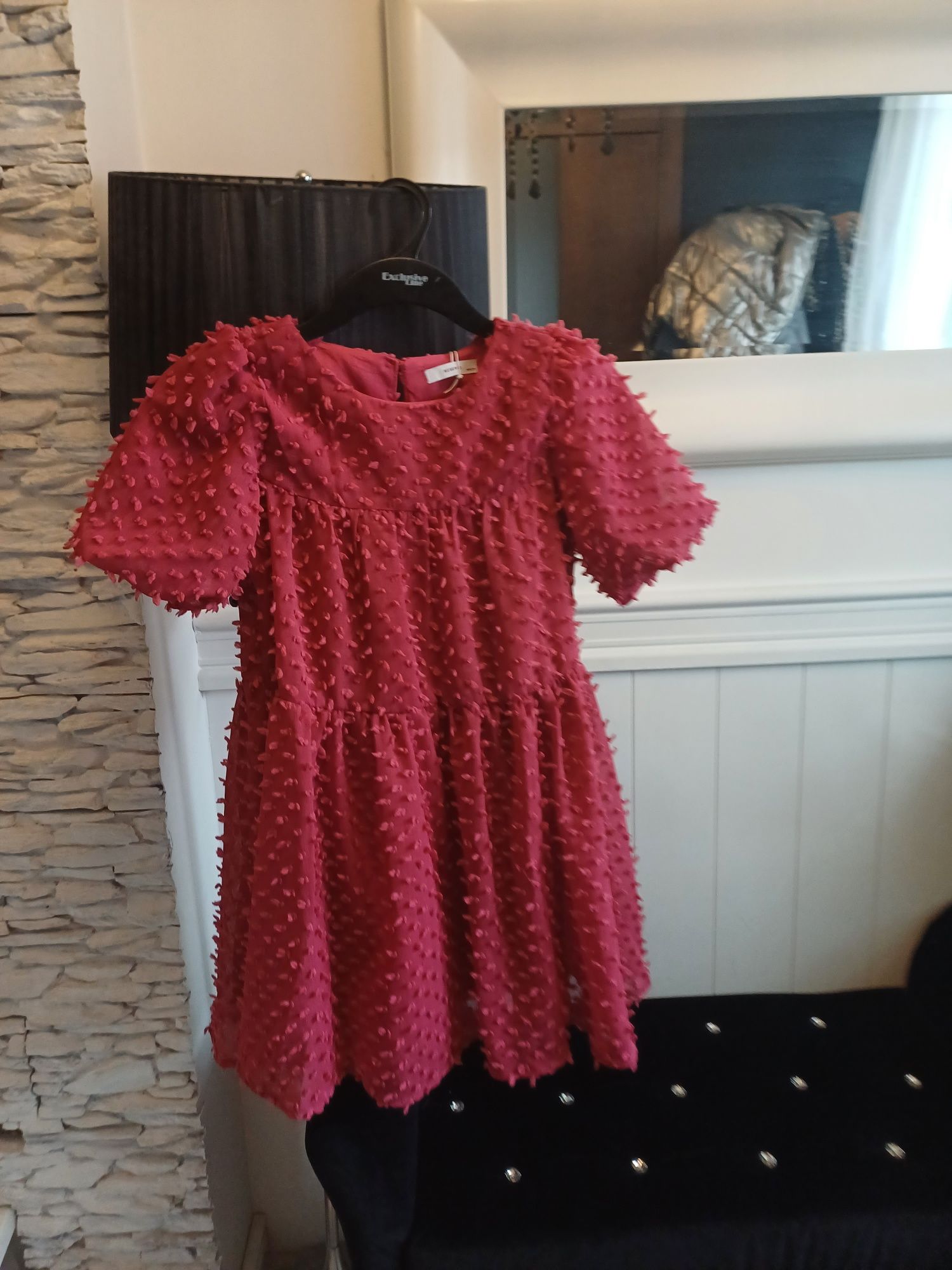 Sukienka dla dziewczynki Reserved r.140