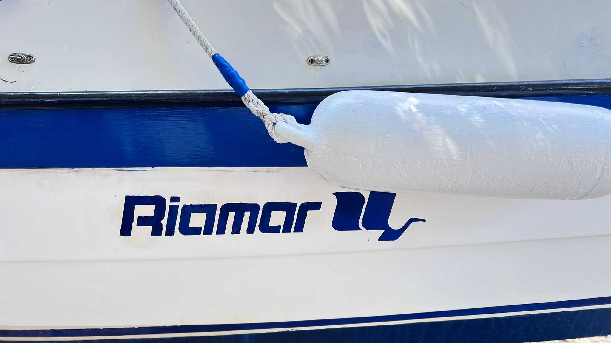 Barco de 5m Pesca desportiva oferta do atralado  6 pessoas